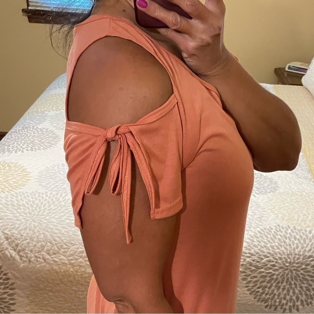 CORAL color dress with peek a boo sleeves size medium - Picture 2 of 5